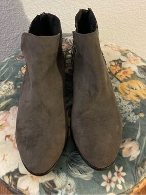 Kenneth Cole Gray Suede Ankle Booties
